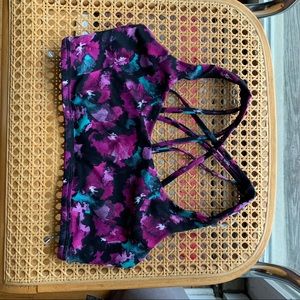 EUC Free To Be Serene Bra - Lululemon